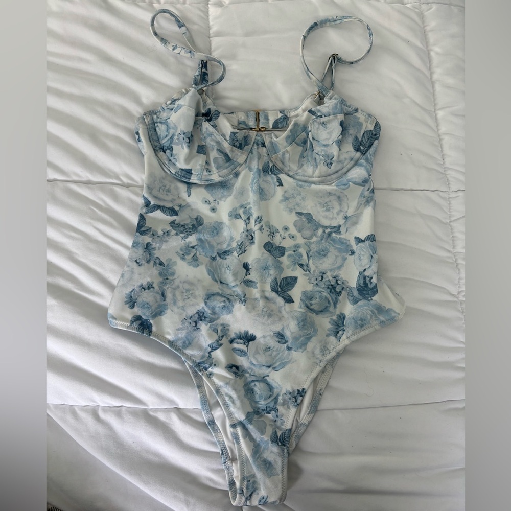 victoria’s secret swimsuit